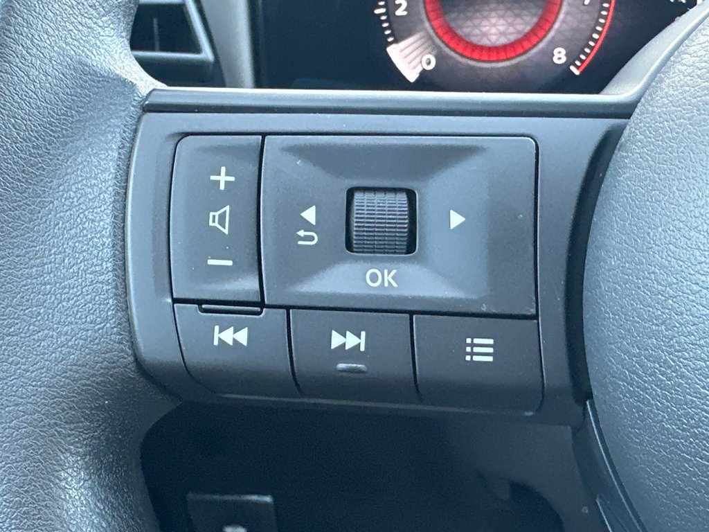 2026 Nissan Kicks S FWD in Amos, Quebec - 10 - w1024h768px