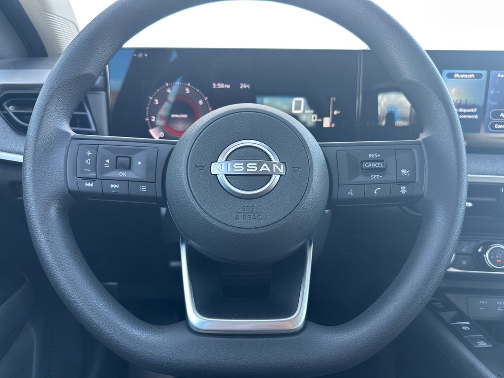 2026 Nissan Kicks S FWD in Amos, Quebec - 7 - w1024h768px