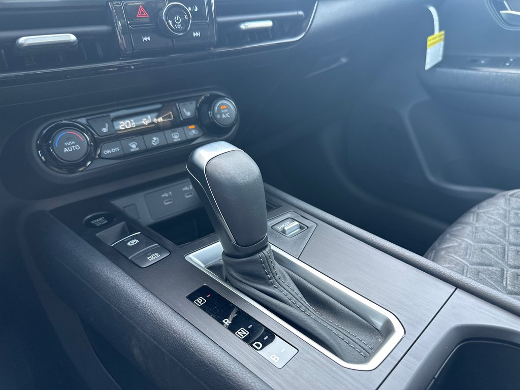2026 Nissan Kicks SV Premium AWD in Amos, Quebec - 9 - w1024h768px