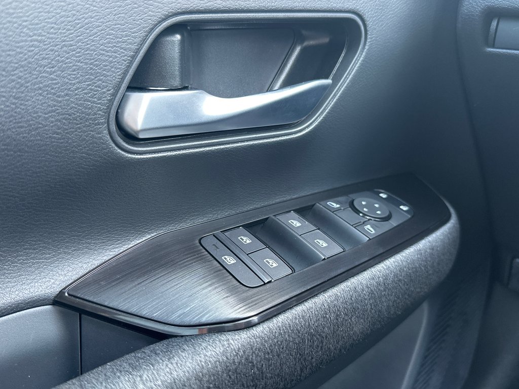 2026 Nissan Kicks SV Premium AWD in Amos, Quebec - 13 - w1024h768px