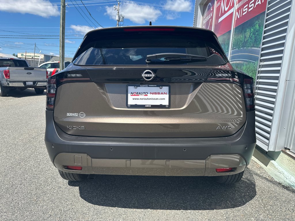 2026 Nissan Kicks SV AWD in Amos, Quebec - 5 - w1024h768px