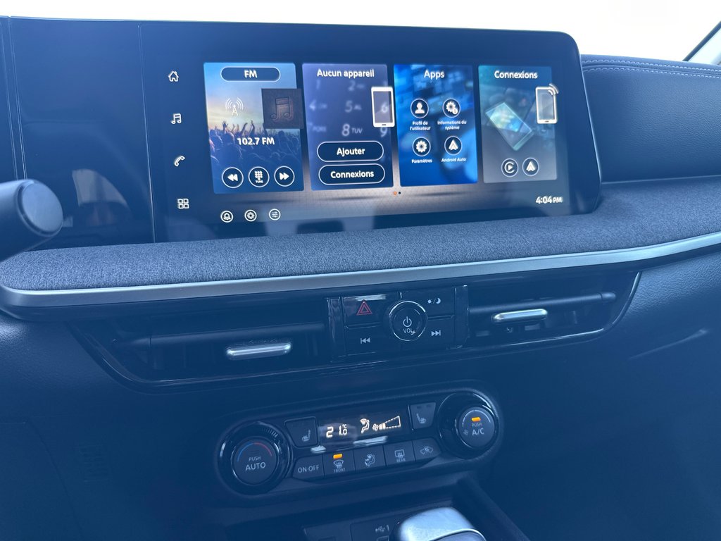 2026 Nissan Kicks SV AWD in Amos, Quebec - 11 - w1024h768px