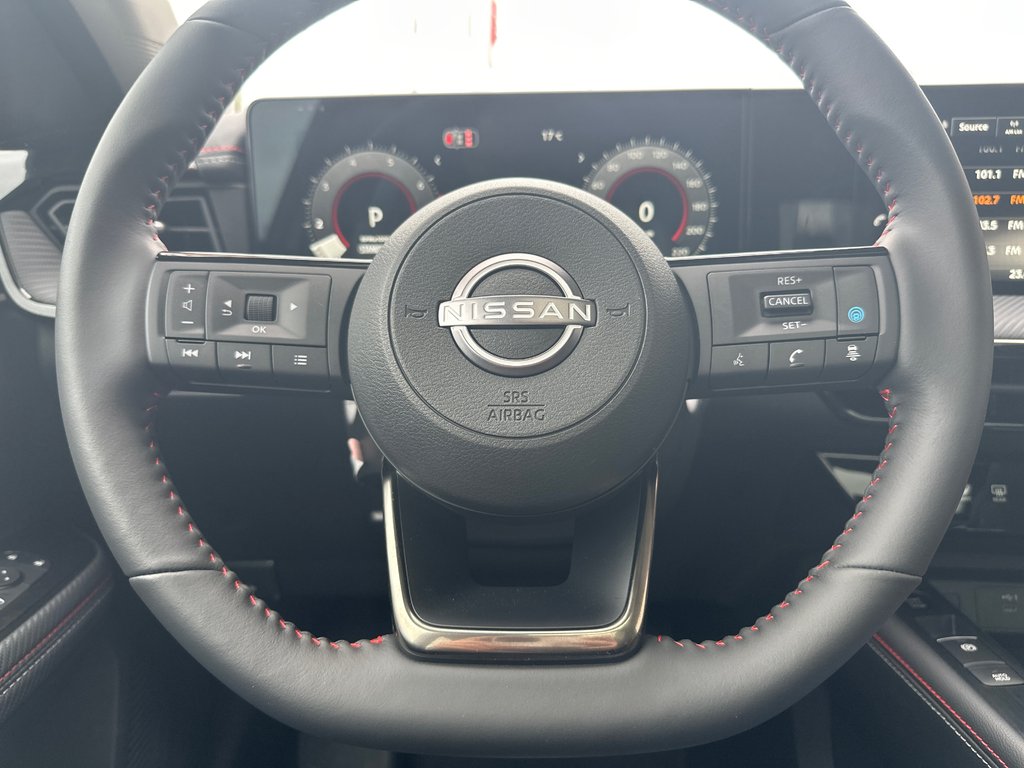 Nissan Kicks SR Premium AWD 2027 à Amos, Québec - 7 - w1024h768px