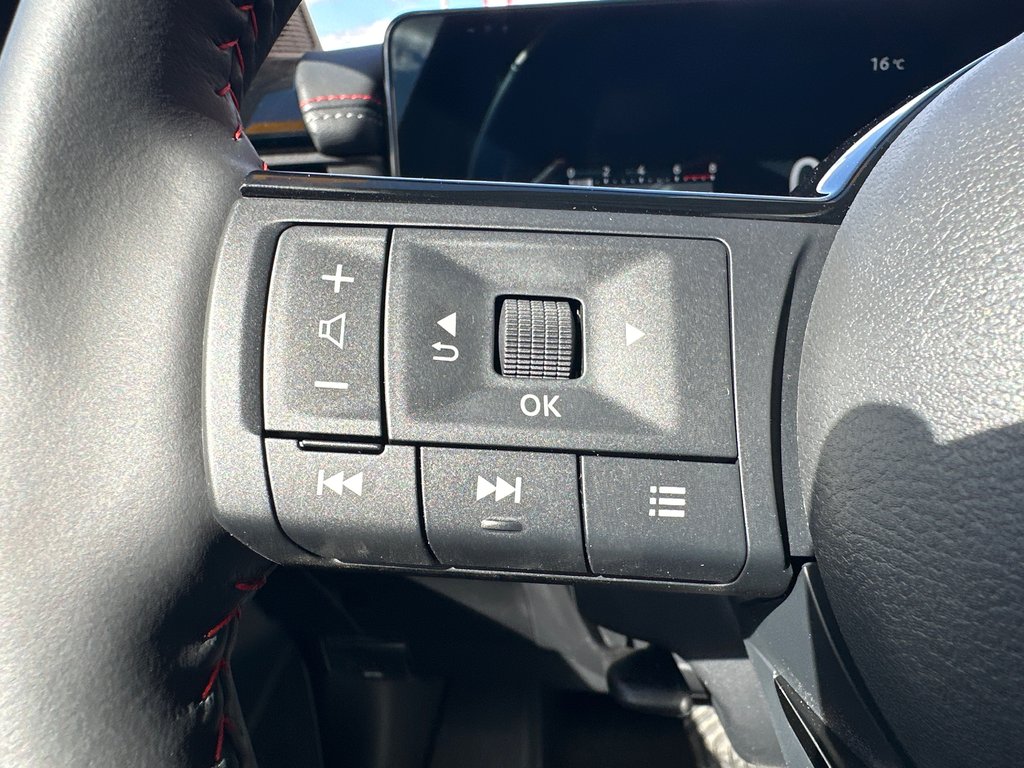 2027 Nissan Kicks SR Premium AWD in Amos, Quebec - 11 - w1024h768px