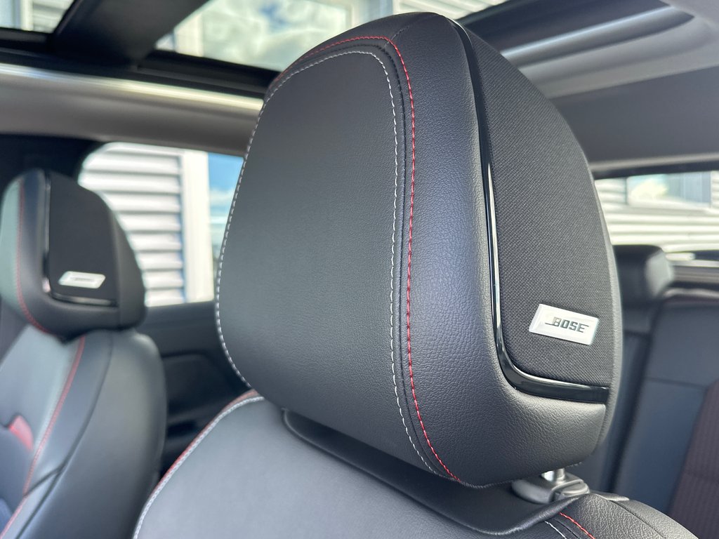 2027 Nissan Kicks SR Premium AWD in Amos, Quebec - 13 - w1024h768px