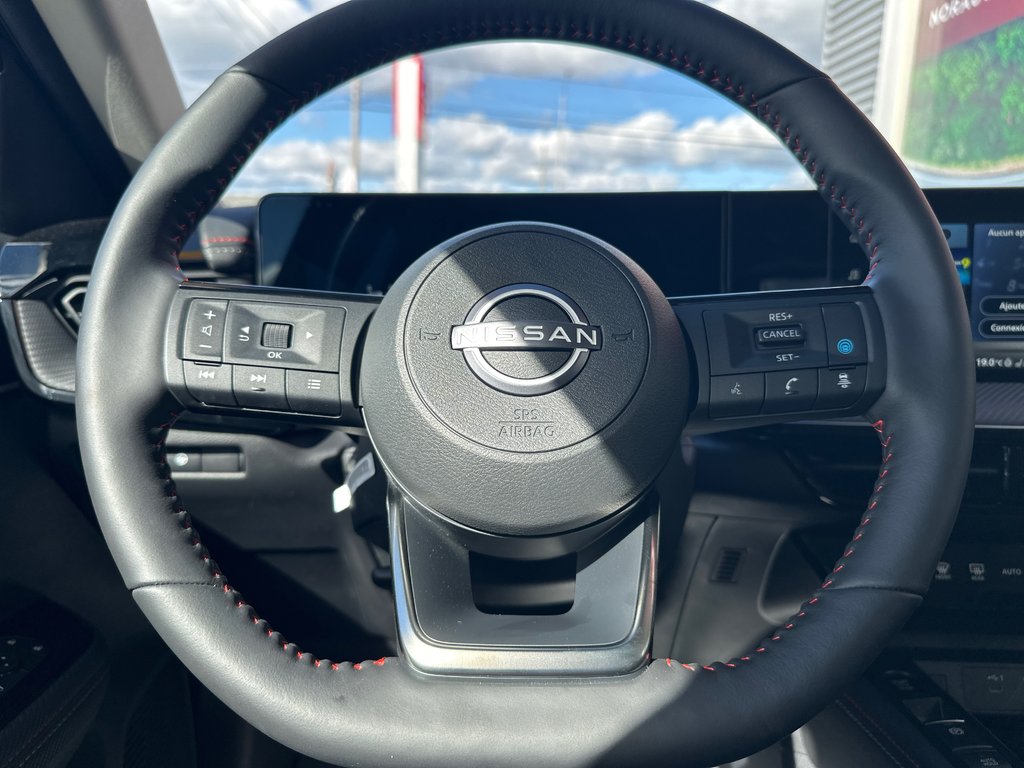 2027 Nissan Kicks SR Premium AWD in Amos, Quebec - 7 - w1024h768px