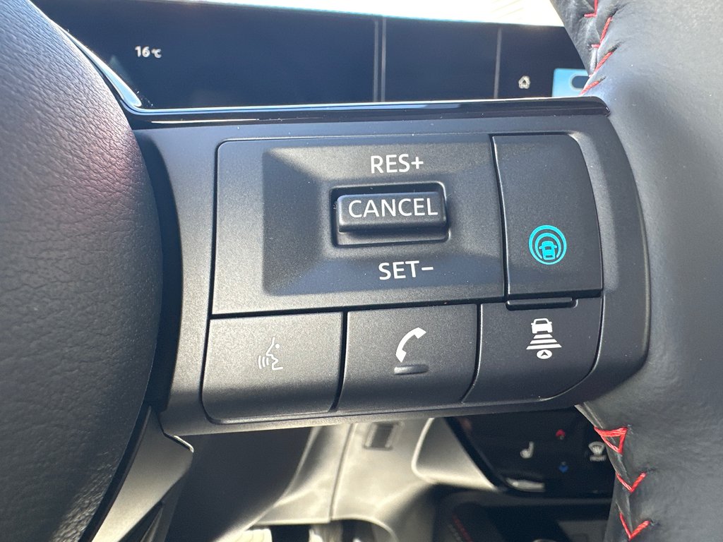 2027 Nissan Kicks SR Premium AWD in Amos, Quebec - 12 - w1024h768px