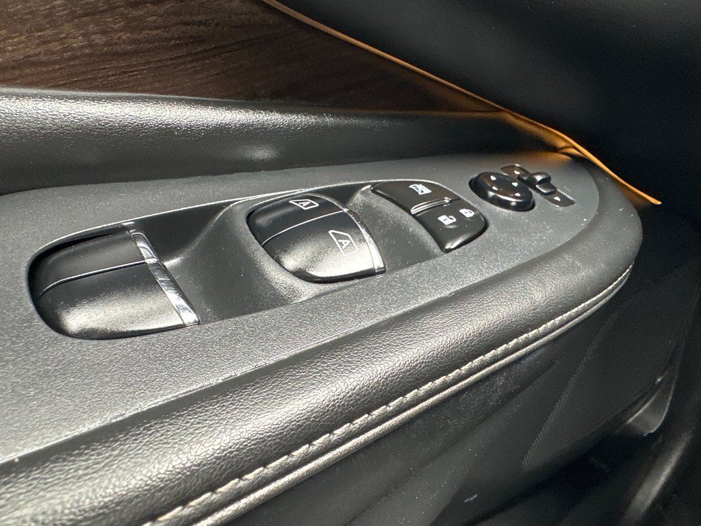 Nissan Murano PLATINE AWD 2020 à Amos, Québec - 14 - w1024h768px