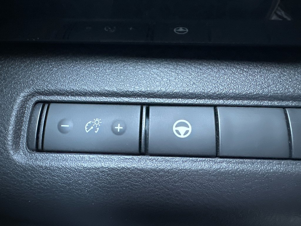 Nissan Pathfinder S AWD 2023 à Amos, Québec - 16 - w1024h768px