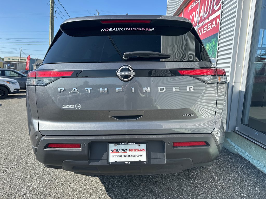 Nissan Pathfinder S AWD 2023 à Amos, Québec - 8 - w1024h768px