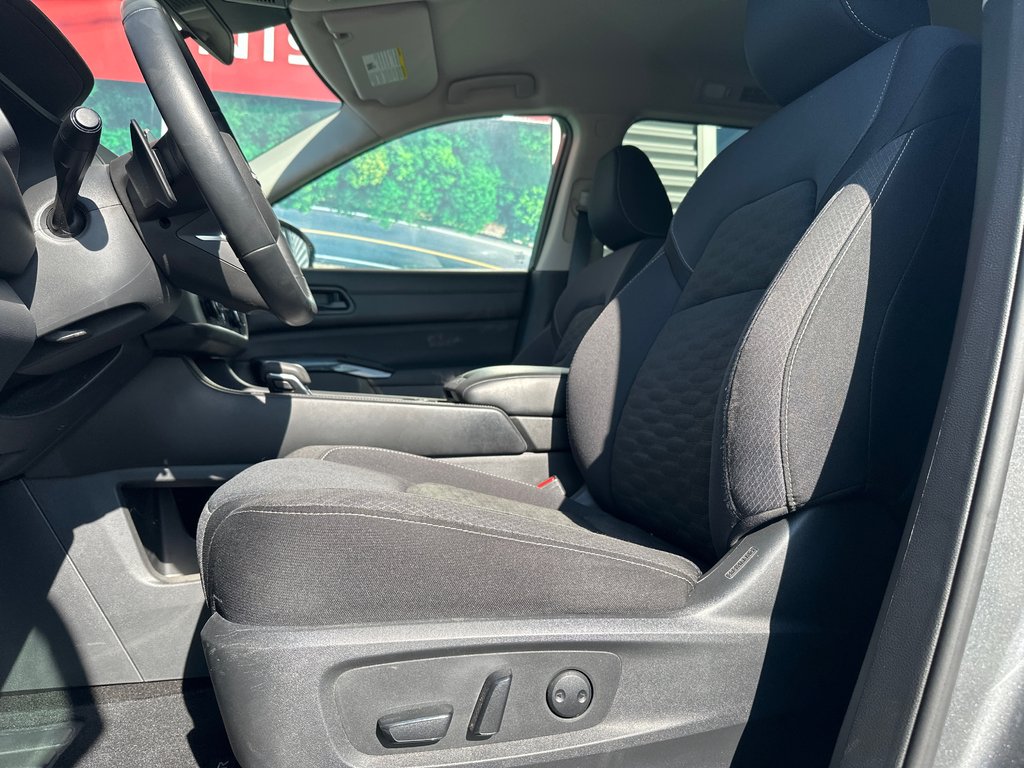 Nissan Pathfinder S AWD 2023 à Amos, Québec - 9 - w1024h768px