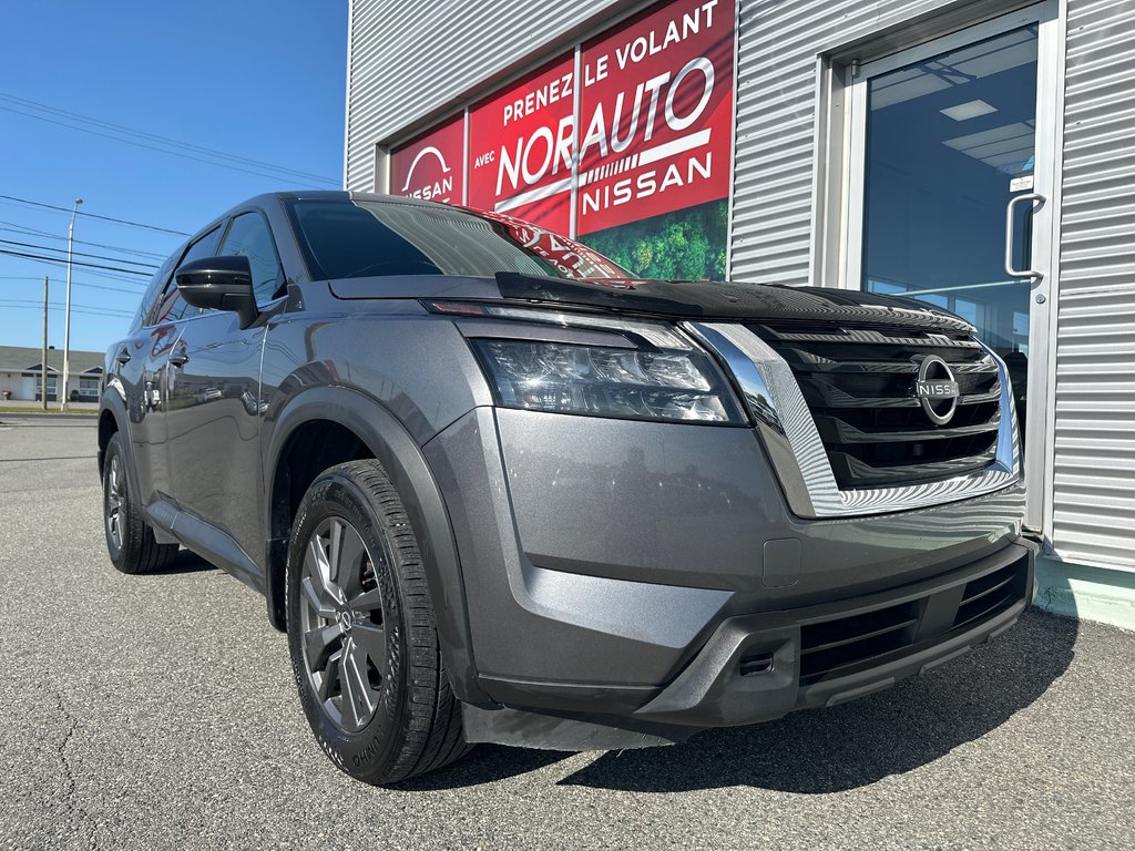 Nissan Pathfinder S AWD 2023 à Amos, Québec - 2 - w1024h768px