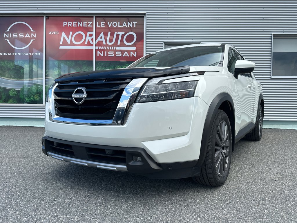 Nissan Pathfinder SL Privilège AWD 2023 à Amos, Québec - 1 - w1024h768px