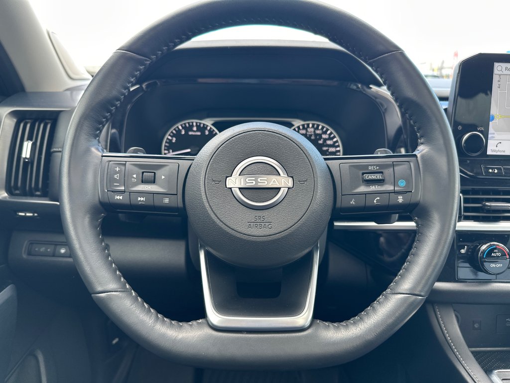 Nissan Pathfinder SL Privilège AWD 2023 à Amos, Québec - 11 - w1024h768px