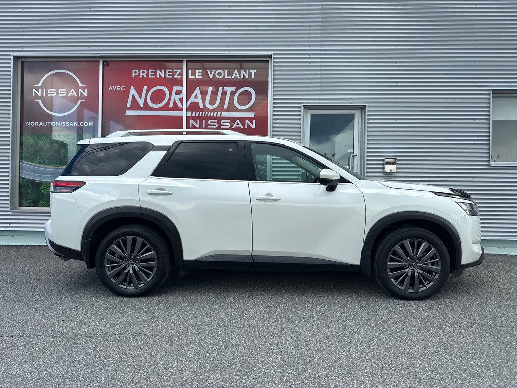 Nissan Pathfinder SL Privilège AWD 2023 à Amos, Québec - 4 - w1024h768px