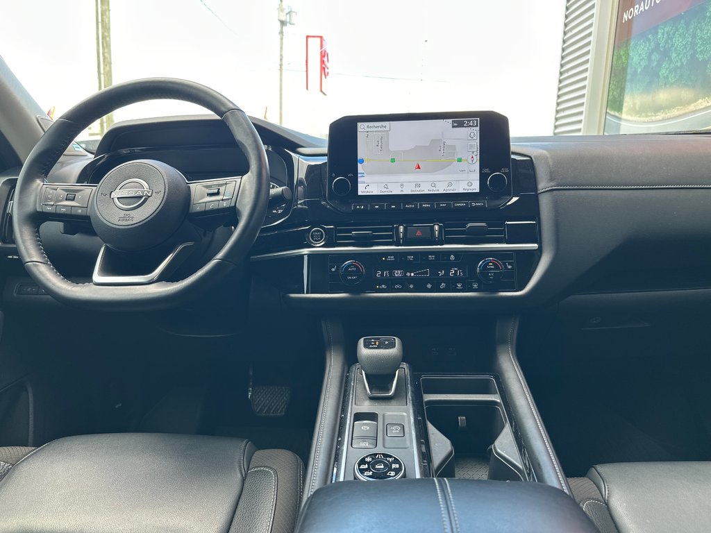 Nissan Pathfinder SL Privilège AWD 2023 à Amos, Québec - 10 - w1024h768px