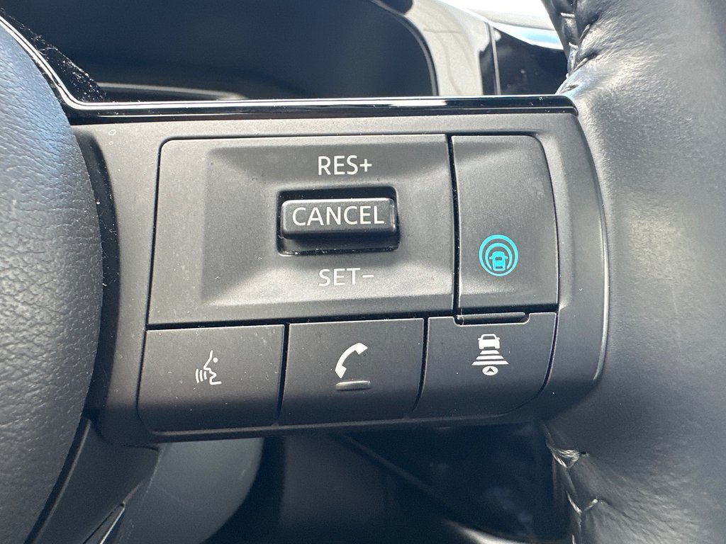 Nissan Pathfinder SL Privilège AWD 2023 à Amos, Québec - 17 - w1024h768px