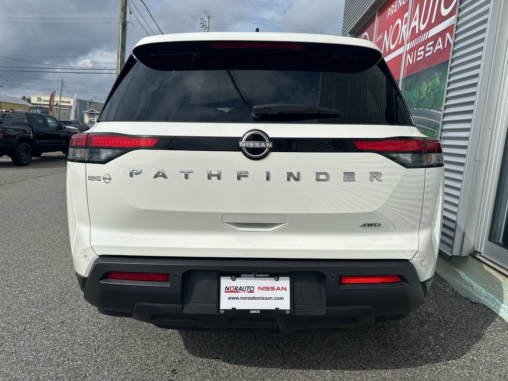 Nissan Pathfinder S AWD 2024 à Amos, Québec - 8 - w1024h768px