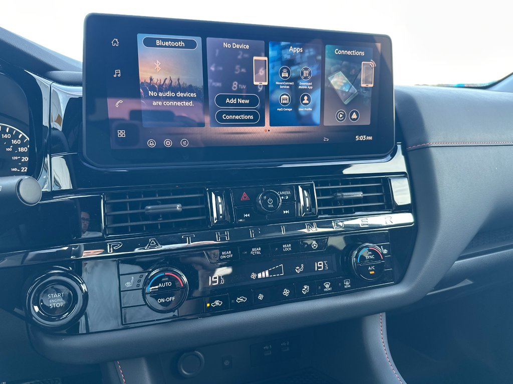2026 Nissan Pathfinder Rock Creek in Amos, Quebec - 11 - w1024h768px