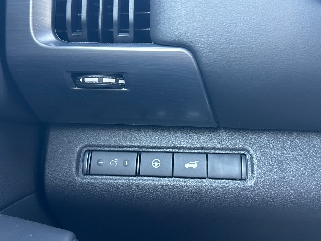 2026 Nissan Pathfinder Rock Creek in Amos, Quebec - 17 - w1024h768px