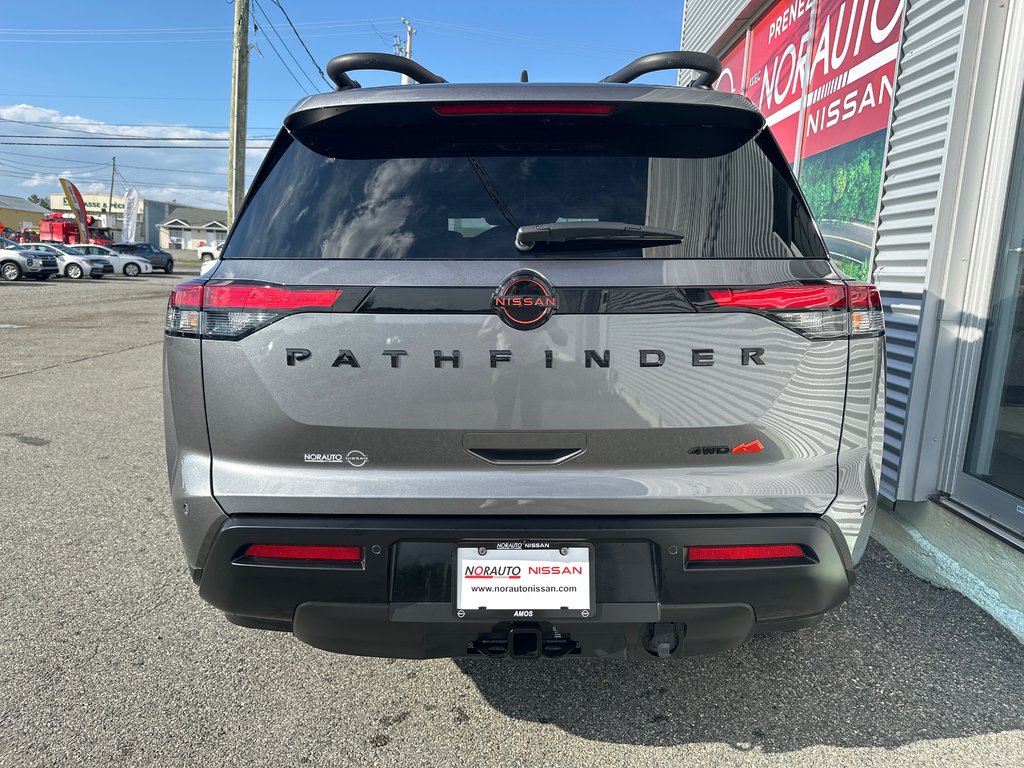 2026 Nissan Pathfinder Rock Creek in Amos, Quebec - 8 - w1024h768px