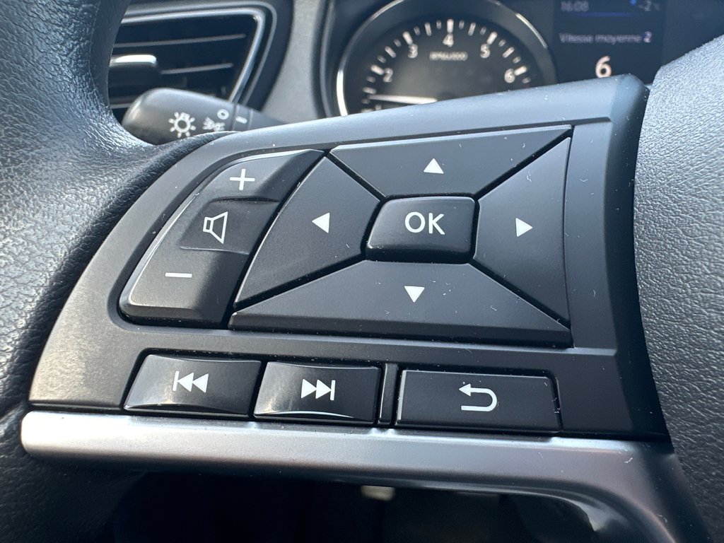 2020 Nissan Qashqai S AWD in Amos, Quebec - 13 - w1024h768px