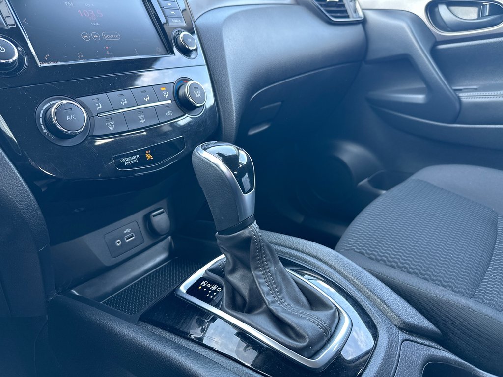 2020 Nissan Qashqai S AWD in Amos, Quebec - 12 - w1024h768px
