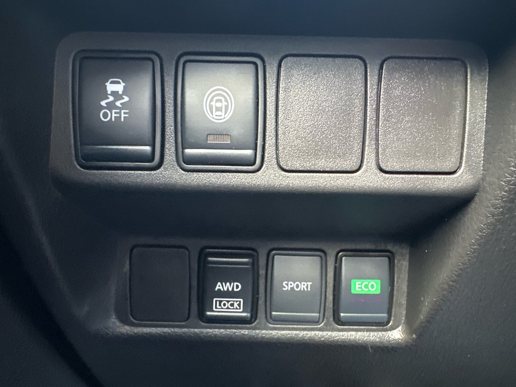 2020 Nissan Qashqai S AWD in Amos, Quebec - 17 - w1024h768px