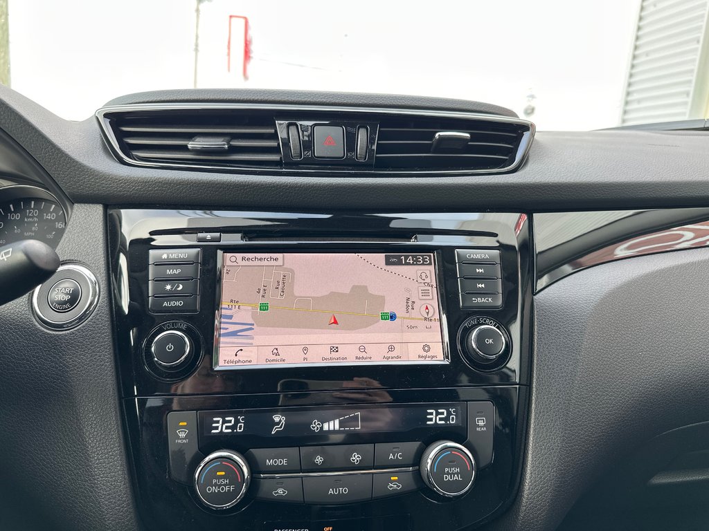 Nissan Qashqai SL AWD 2023 à Amos, Québec - 13 - w1024h768px
