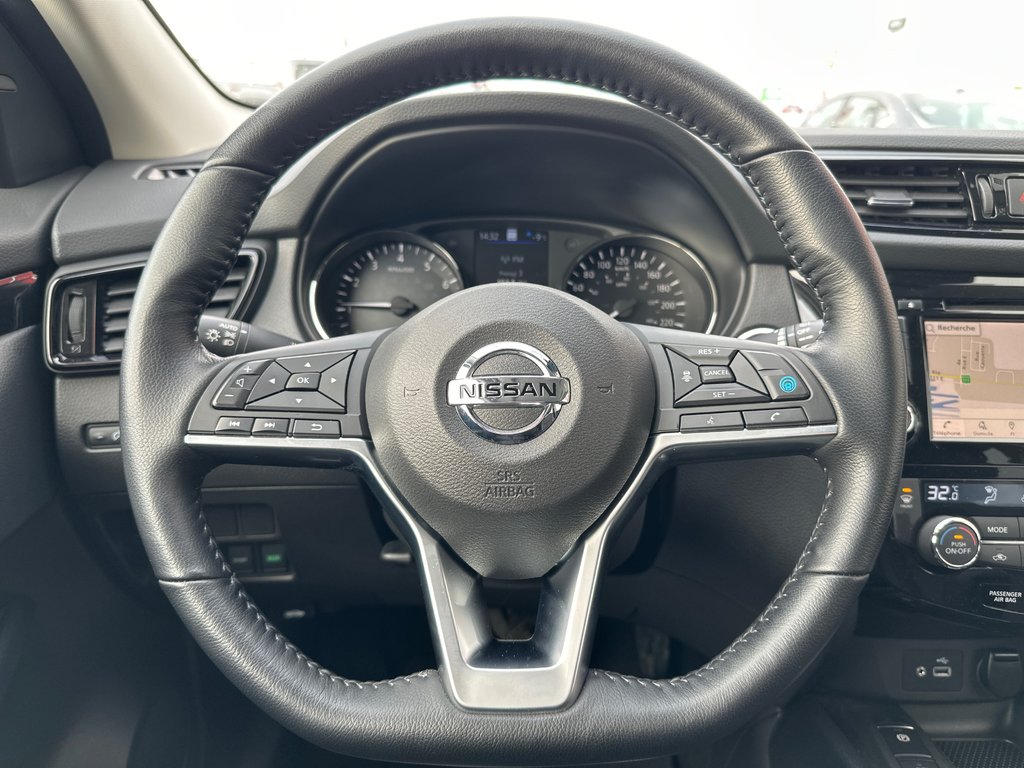 Nissan Qashqai SL AWD 2023 à Amos, Québec - 10 - w1024h768px