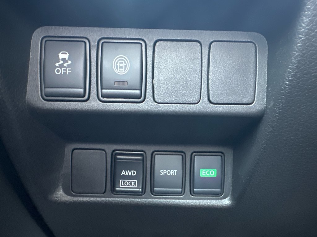 Nissan Qashqai S AWD 2023 à Amos, Québec - 12 - w1024h768px