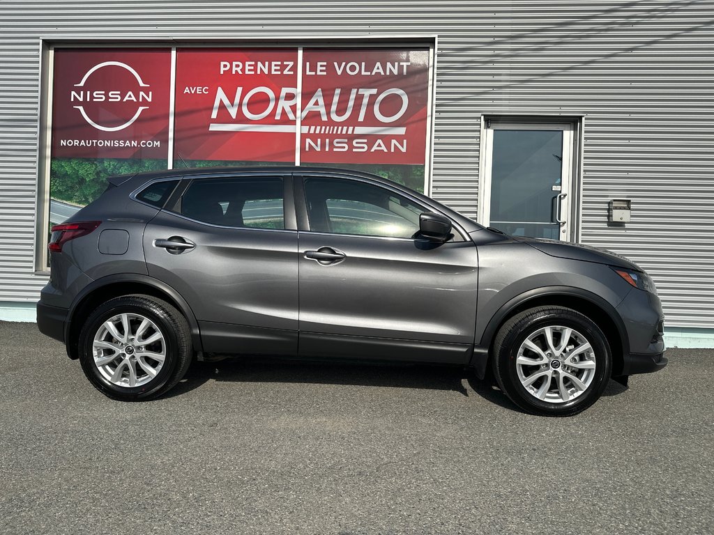 Nissan Qashqai S AWD 2023 à Amos, Québec - 4 - w1024h768px