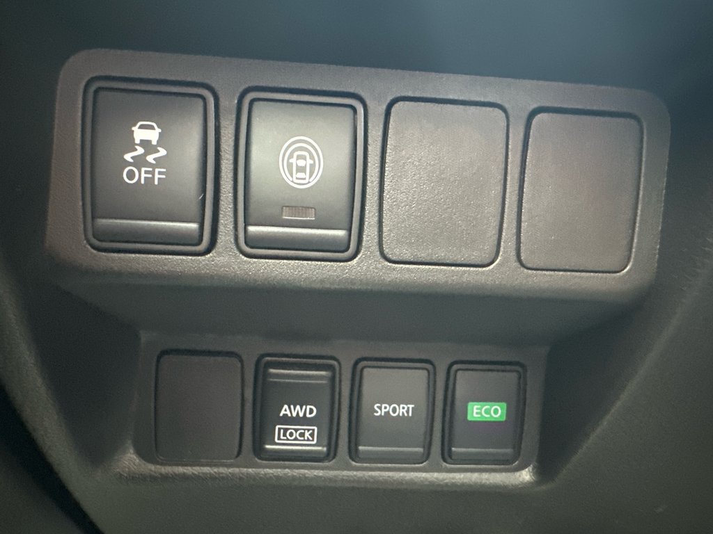 Nissan Qashqai S AWD 2023 à Amos, Québec - 15 - w1024h768px