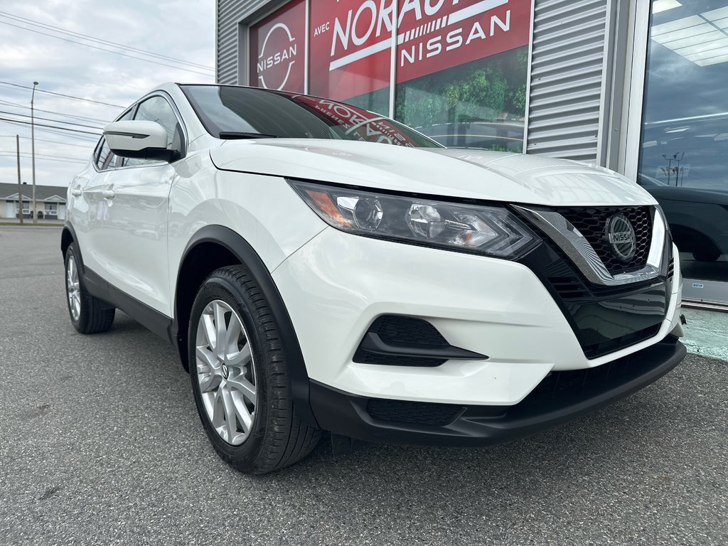 Nissan Qashqai S AWD 2023 à Amos, Québec - 2 - w1024h768px