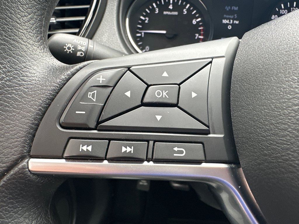 Nissan Qashqai S AWD 2023 à Amos, Québec - 13 - w1024h768px