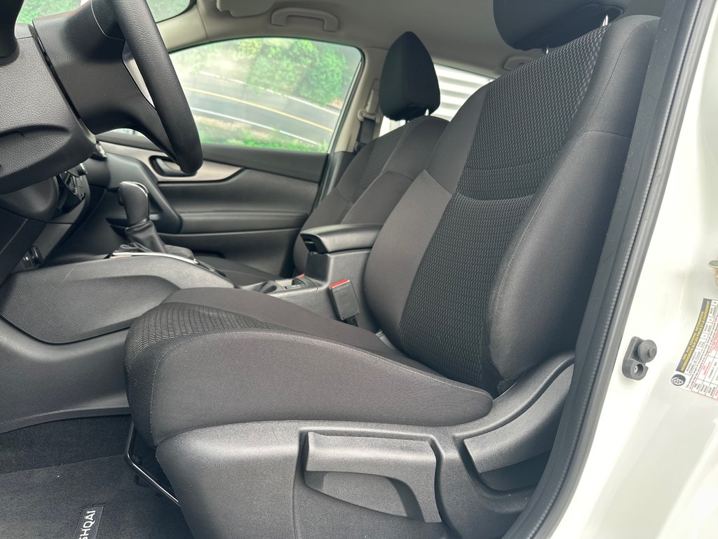 Nissan Qashqai S AWD 2023 à Amos, Québec - 9 - w1024h768px