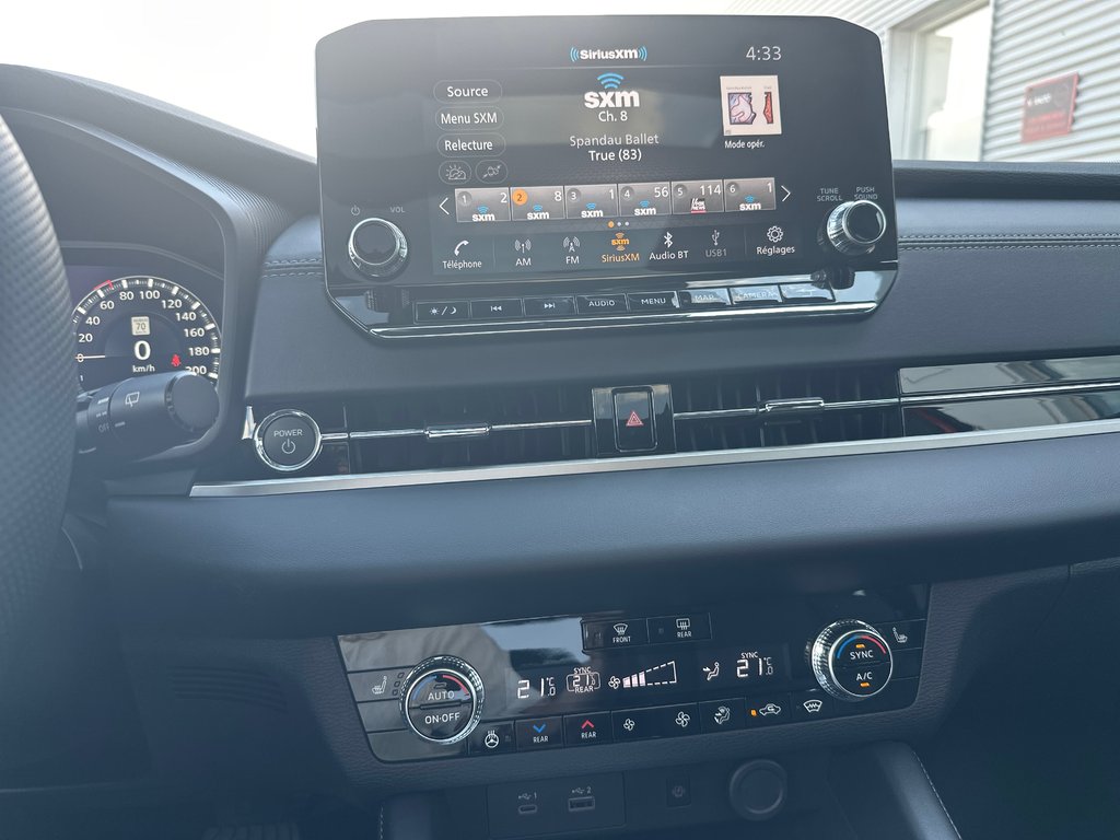 2026 Nissan Rogue Plug-in Hybrid Platinum in Amos, Quebec - 8 - w1024h768px