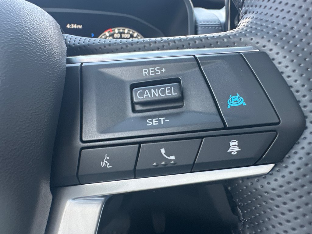 2026 Nissan Rogue Plug-in Hybrid Platinum in Amos, Quebec - 11 - w1024h768px