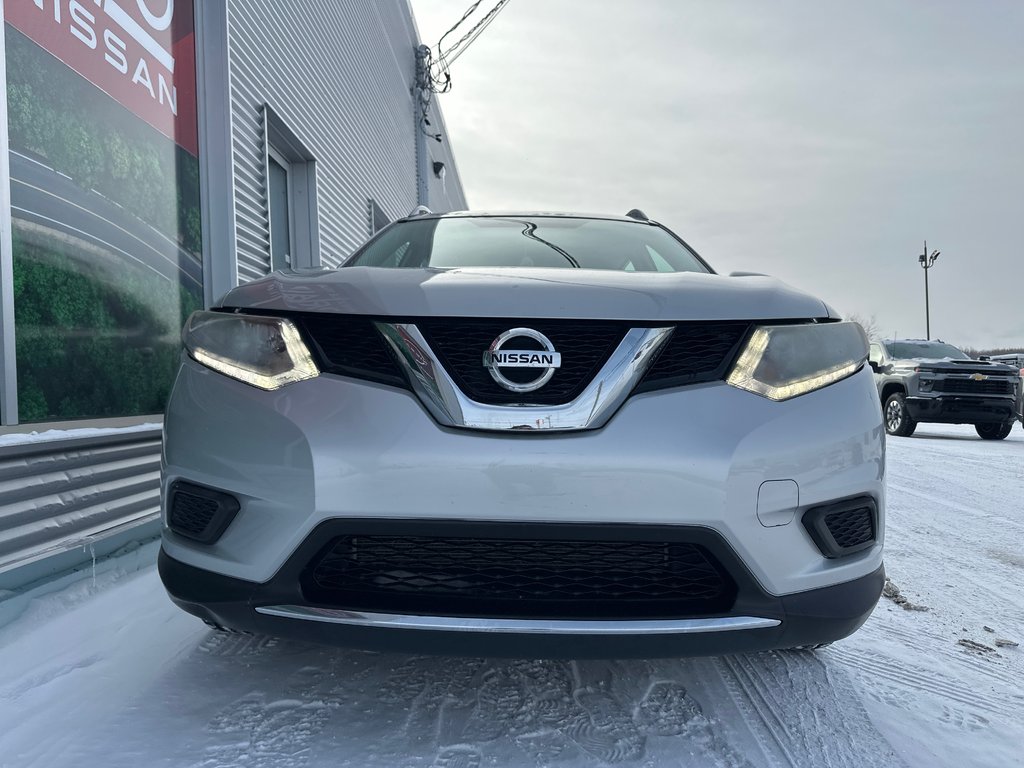 2015 Nissan Rogue S AWD in Amos, Quebec - 7 - w1024h768px