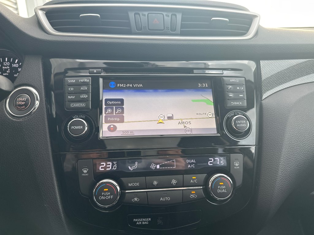 Nissan Rogue SL AWD 2015 à Amos, Québec - 11 - w1024h768px
