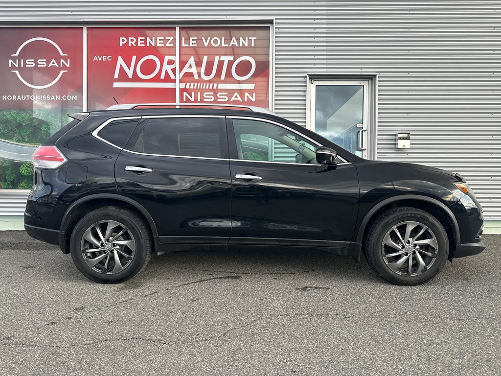 Nissan Rogue SL AWD 2015 à Amos, Québec - 4 - w1024h768px