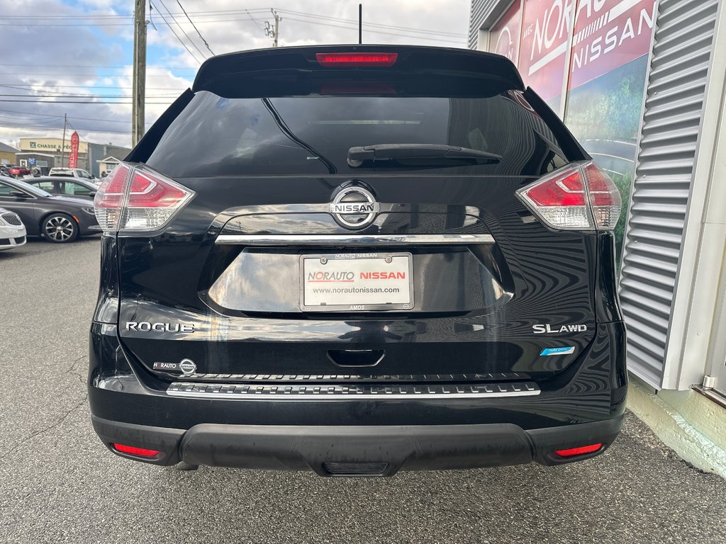 Nissan Rogue SL AWD 2015 à Amos, Québec - 8 - w1024h768px