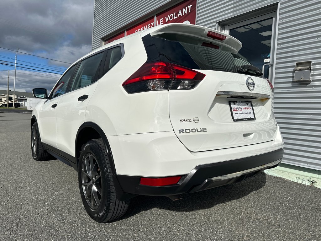 Nissan Rogue S AWD 2017 à Amos, Québec - 5 - w1024h768px