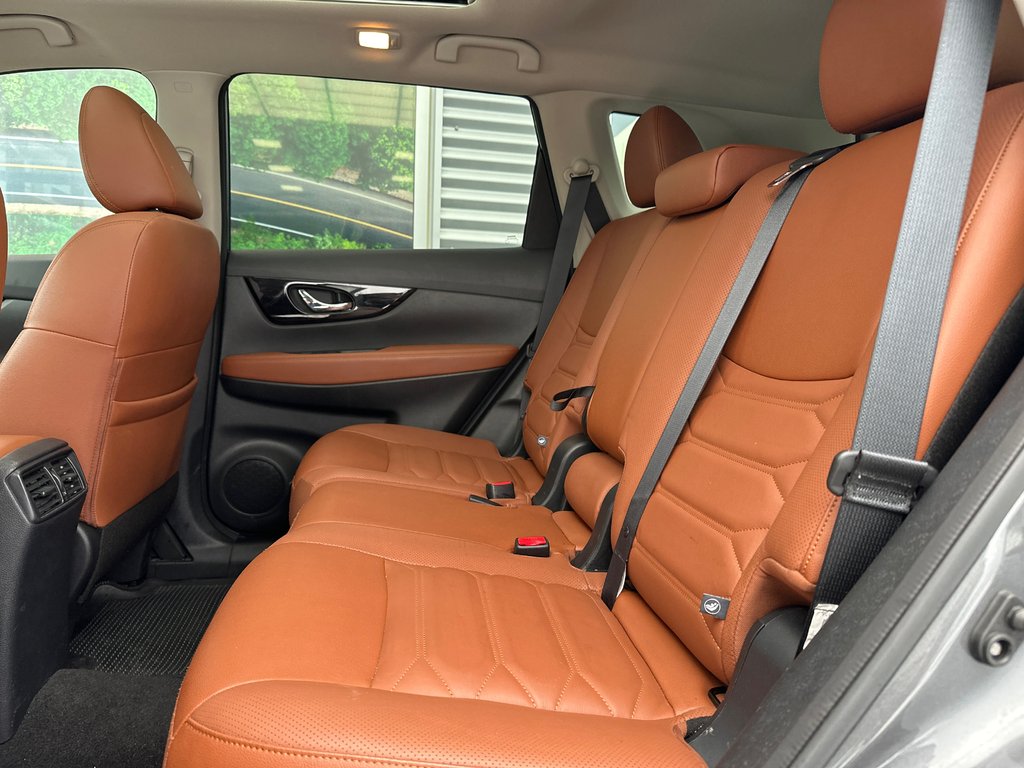 Nissan Rogue SL PLATINUM AWD 2020 à Amos, Québec - 15 - w1024h768px