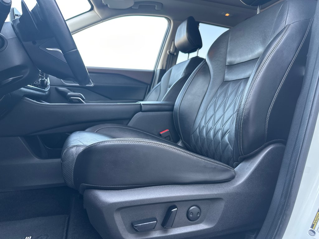 Nissan Rogue Platinum AWD 2021 à Amos, Québec - 9 - w1024h768px