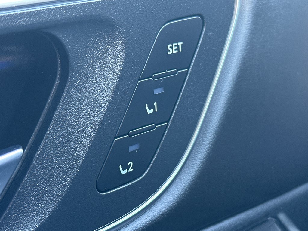 Nissan Rogue Platinum AWD 2021 à Amos, Québec - 17 - w1024h768px