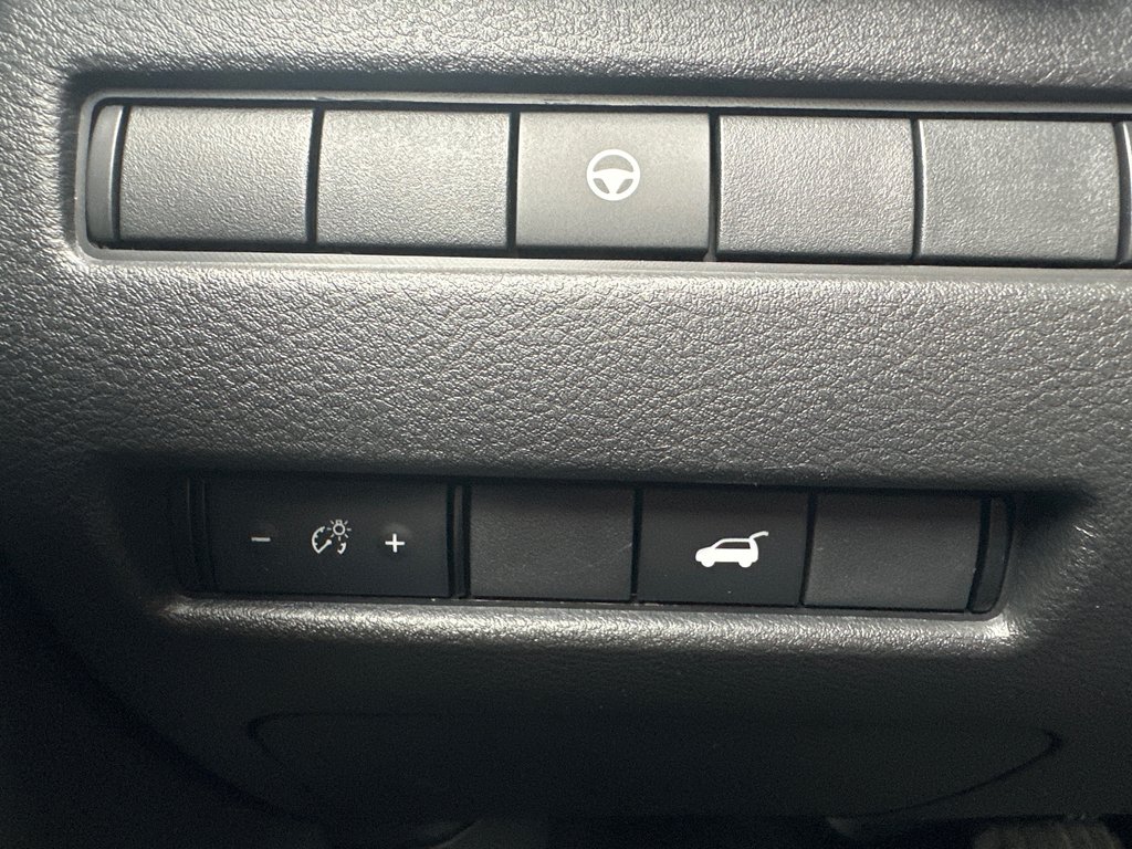 2021 Nissan Rogue SV PRIVILÈGE AWD in Amos, Quebec - 17 - w1024h768px