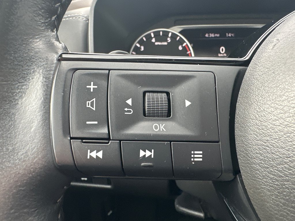 2021 Nissan Rogue SV PRIVILÈGE AWD in Amos, Quebec - 14 - w1024h768px