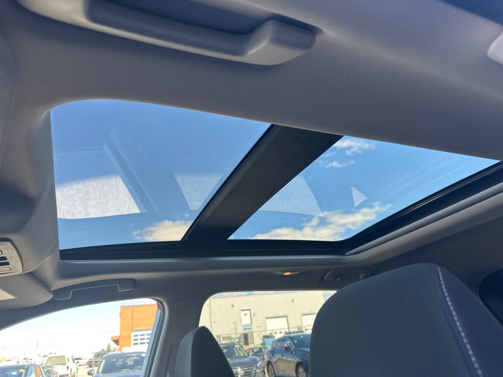 2021 Nissan Rogue SV in Amos, Quebec - 19 - w1024h768px