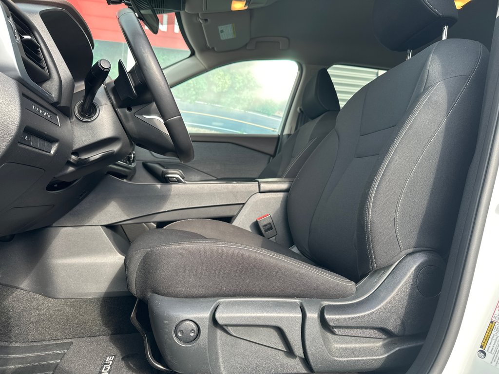 Nissan Rogue S AWD 2023 à Amos, Québec - 9 - w1024h768px